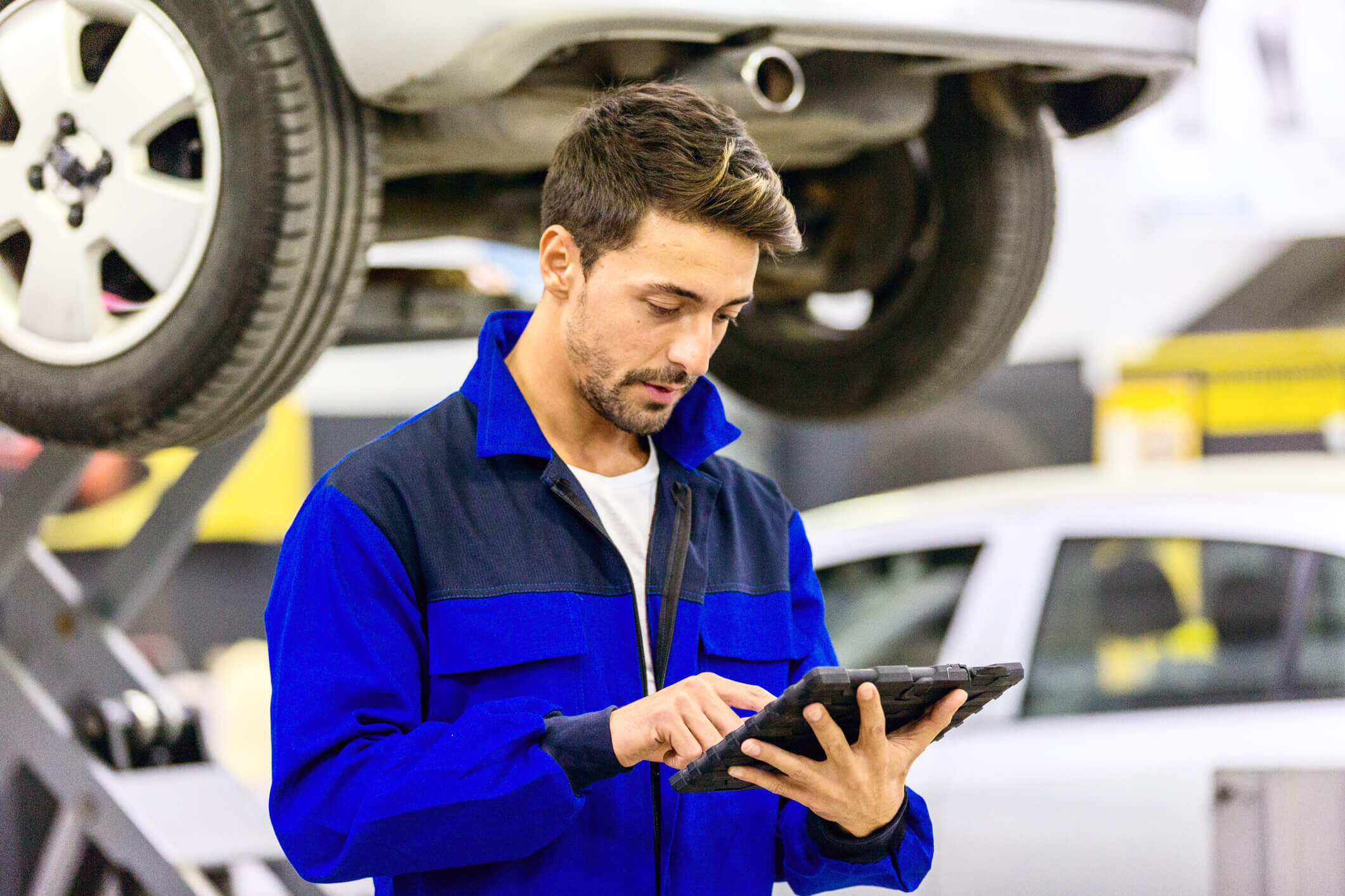 Aprenda a escolher acessórios automotivos que valorizam o carro na hora da  venda