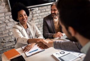 Relacionamento com fornecedores: 9 estratégias para parcerias mais fortes