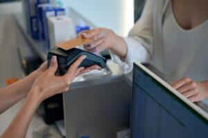 Como implementar um sistema de pagamento eficiente: guia para empreendedores