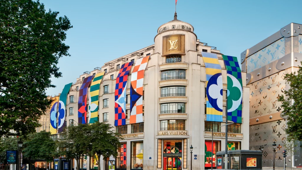 Louis Vuitton — Paris
