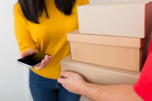 Como funciona o Mini Envios dos Correios e como usar em seu e-commerce?
