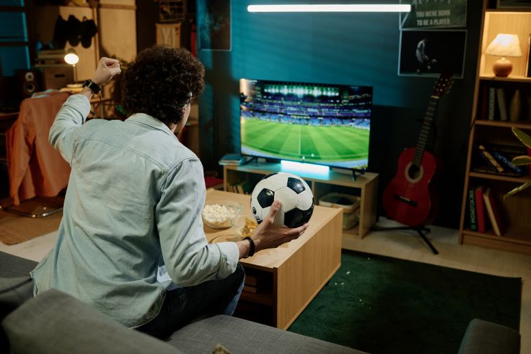 Assistindo ao jogo do Brasil
